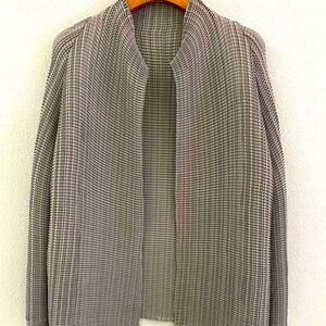 Gray Pleated Cardigan 6 (One size M)